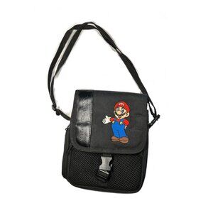 7X9 NINTENDO DS CARRYING CASE/BAG WITH MARIO ON THE FRONT OF THE BAG